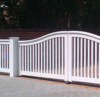 Sylter Gartentore und weiße Holztore - Hartholz nach Maß gefertigt - 25