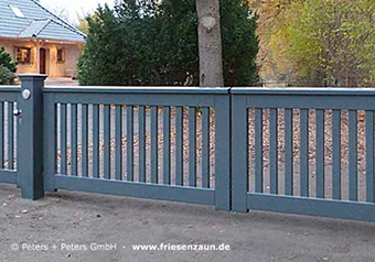 2-Flügel Gartentor OHLAND - Individuelle Holztore von Peters + Peters -  Anfertigung nach Maß aus dauerhaftem ODUM-IROKO Hartholz.