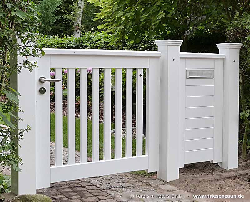 Holztür Garten Modell  OHLAND - Weiße Gartentore aus wertvollem ODUM-IROKO Hartholz nach Maß gefertigt - Briefkasten und Zubehör aus Edelstahl.