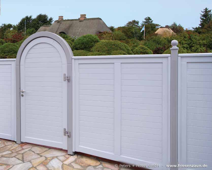 Individueller Gartenzaun mit Sichtschutz inkl. Einzeltor.