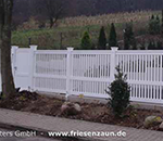 SOriginal Sylter Friesenzaun - Weißer Gartenzaun aus wertvollem ODUM IROKO Hartholz - Anfertigung nach Maß von Peters + Peters.