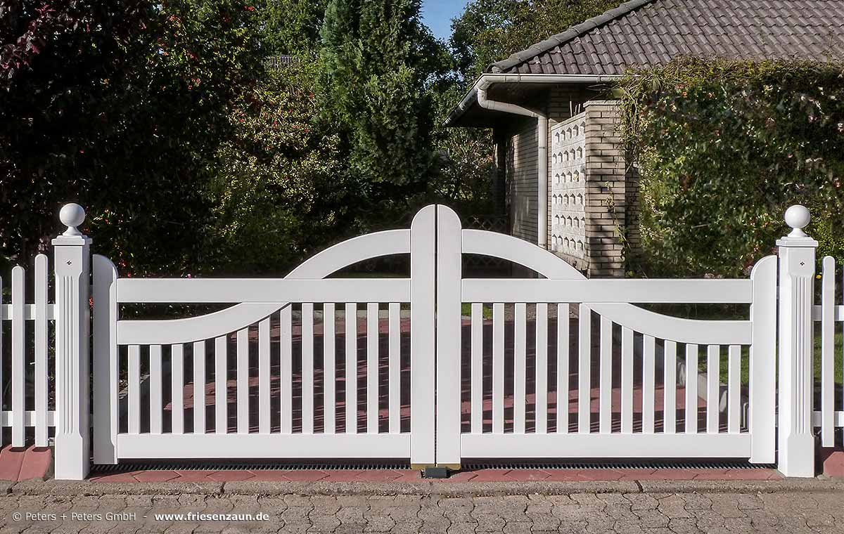 300 cm Gartentor LUXUS - Weiße Holztore nach Maß gefertigt.