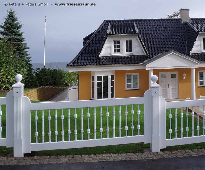 Original Sylter Friesenzaun - Weißer Gartenzaun aus wertvollem ODUM IROKO Hartholz - Anfertigung nach Maß von Peters + Peters