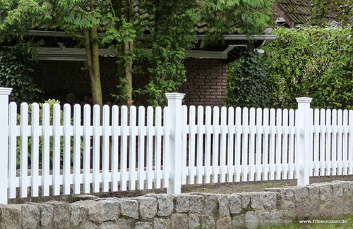Original Sylter Friesenzaun - Weißer Gartenzaun aus wertvollem ODUM IROKO Hartholz - Anfertigung nach Maß von Peters + Peters