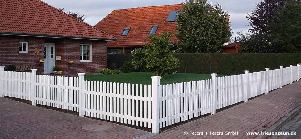 Original Sylter Friesenzaun - Weißer Gartenzaun aus wertvollem ODUM IROKO Hartholz - Anfertigung nach Maß von Peters + Peters