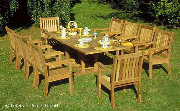 4er Gartenbank Windsor -  Gesamtbreite 240 cm - Sitzbreite 226 cm. Lieferbar in weiß oder in jedem anderen RAL-Farbton.