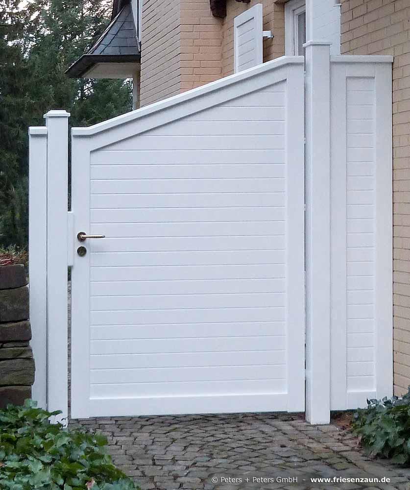 Individuelle Gartentor - Holztore aus wertvollem Hartholz - Qualität mit 25 Jahren Garantie.