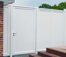 Extra massiver Sichtschutz für Garten, Haus und Terrasse - Massive Sichtschutzwände aus dauerhaftem Hartholz gefertigt