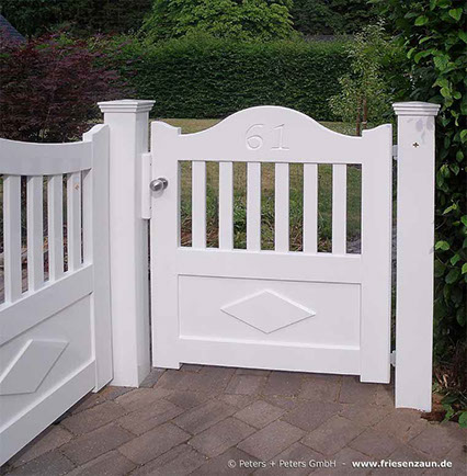 Individuelle Gartentor - Holztore aus wertvollem Hartholz - Qualität mit 25 Jahren Garantie.