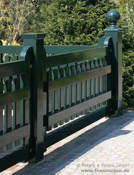 Original Sylter Friesenzaun - Weißer Gartenzaun aus wertvollem ODUM IROKO Hartholz - Anfertigung nach Maß von Peters + Peters