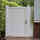 Blickdichte Sichtschutztore aus wertvollem Hartholz - Mehr Fotos und Bilder jetzt anschauen !