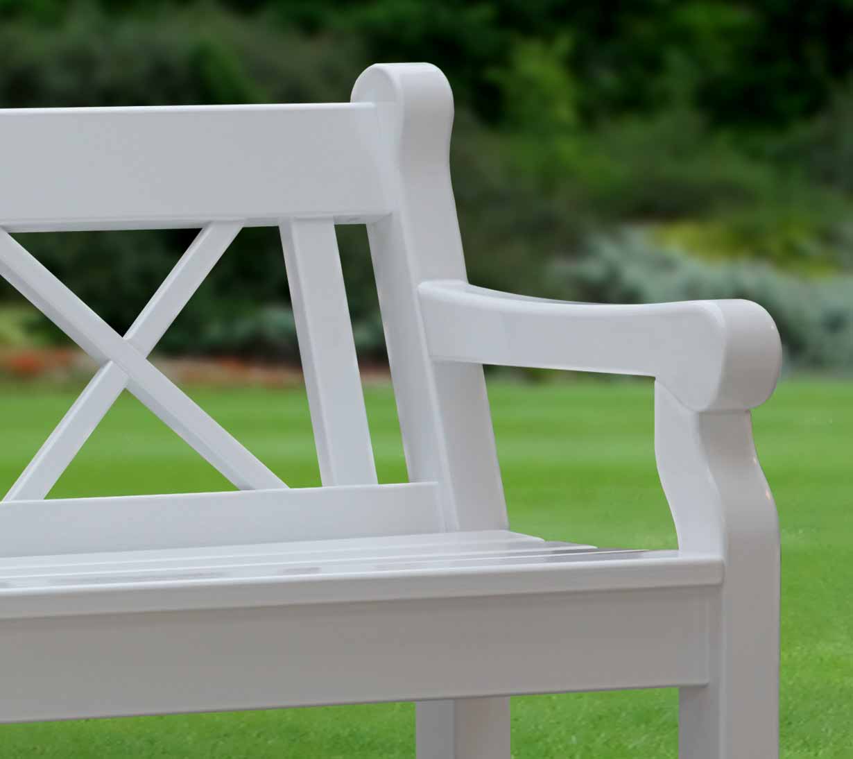 2er Gartenbank HAMPTON - extra massive Holzbank mit Kreuzen - auch als 1er, 3er Gartenbank oder 4er Holzbank lieferbar.