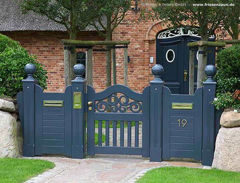 Gartentor BERGSTEDT - Weiße Holztore nach Maß gefertigt - Gartentore in mehr als 200 RAL-Farben.