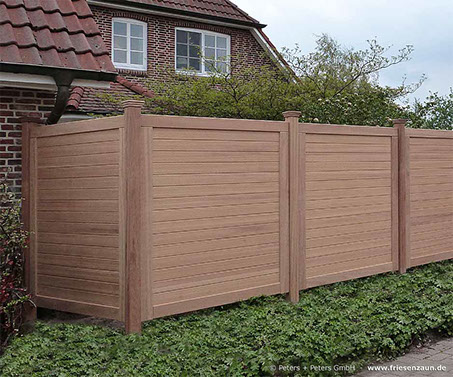 Gartentor BERGSTEDT - Weiße Holztore nach Maß gefertigt - Gartentore in mehr als 200 RAL-Farben.