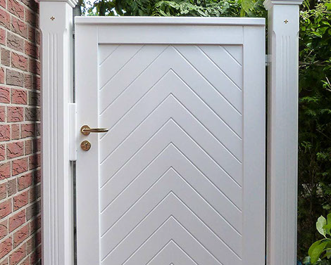 Sichtschutztor Einzeltor als Abgrenzung zum Privatbereich Ihres Gartens.