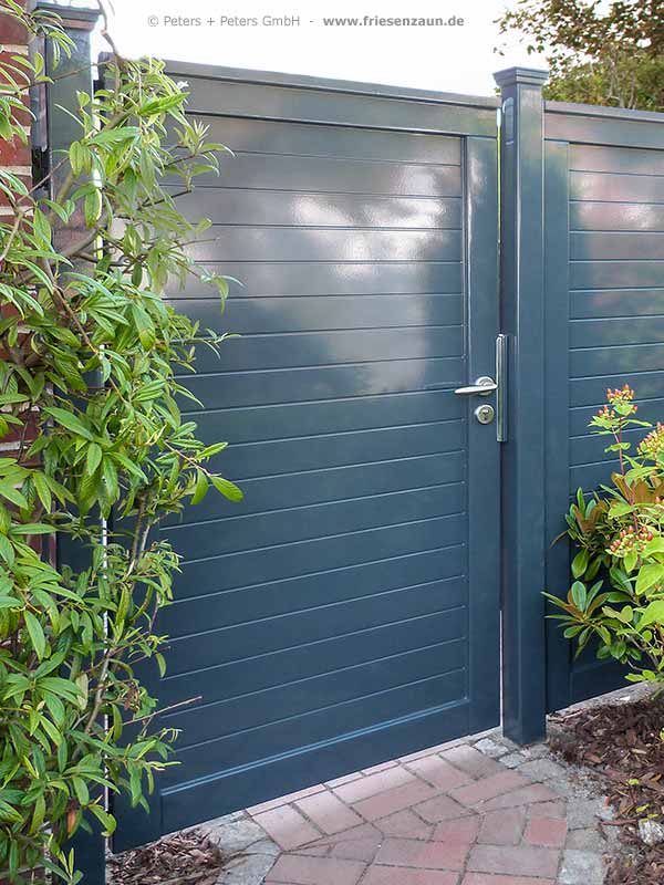 Individuelle Gartentor - Holztore aus wertvollem Hartholz - Qualität mit 25 Jahren Garantie.