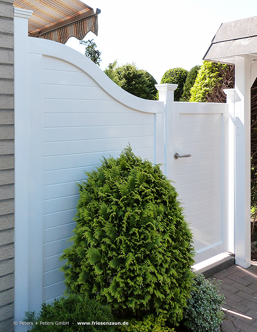 Individuelle Gartentor - Holztore aus wertvollem Hartholz - Qualität mit 25 Jahren Garantie.