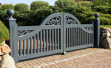 Die Sylter Friesentore mit der Goldenen Lilie® werden  ausschließlich in unserem Werk in 24568 Kaltenkirchen / Hamburg gefertigt 