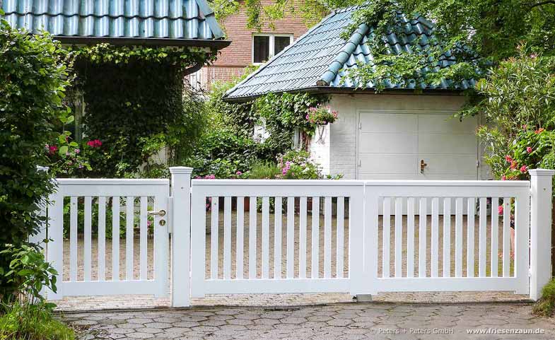 Klassisches Gartentor + Gartenpforte OHLAND - Weiße Holztore nach Maß gefertigt.