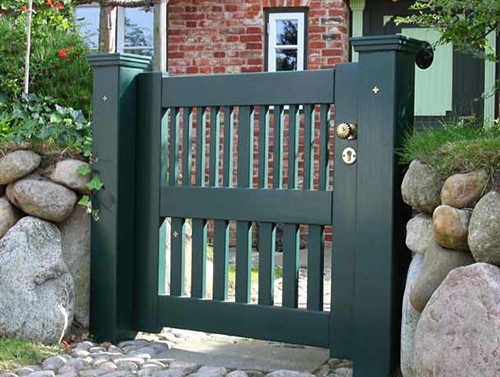 Individuelle Gartentor - Holztore aus wertvollem Hartholz - Qualität mit 25 Jahren Garantie.