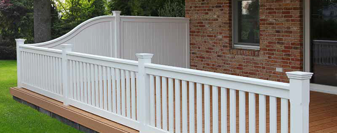 Wetterfeste Gartentore und anspruchsvolle Holzprodukte aus deutscher Produktion - Qualität mit der Goldenen Lilie - 25 Jahre Garantie.