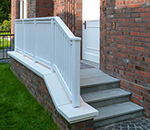 Holzgeländer dauerhaft lackiert für Treppe, Balkon und Garten - zum vergrößern klicken.