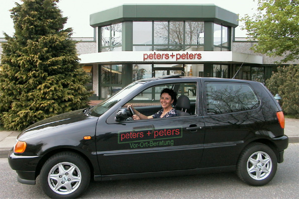 Wir helfen beim Aufmaß und bei der Planung Ihres neuen Gartentores oder des neuen Balkongeländers.