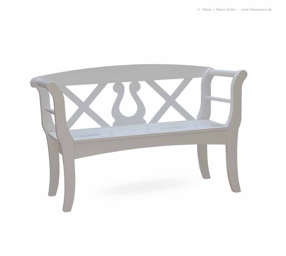 Original Sylter Gartenbänke aus ODUM-IROKO Hartholz - Weiße Friesenbänke mit 25 Jahren Garantie.